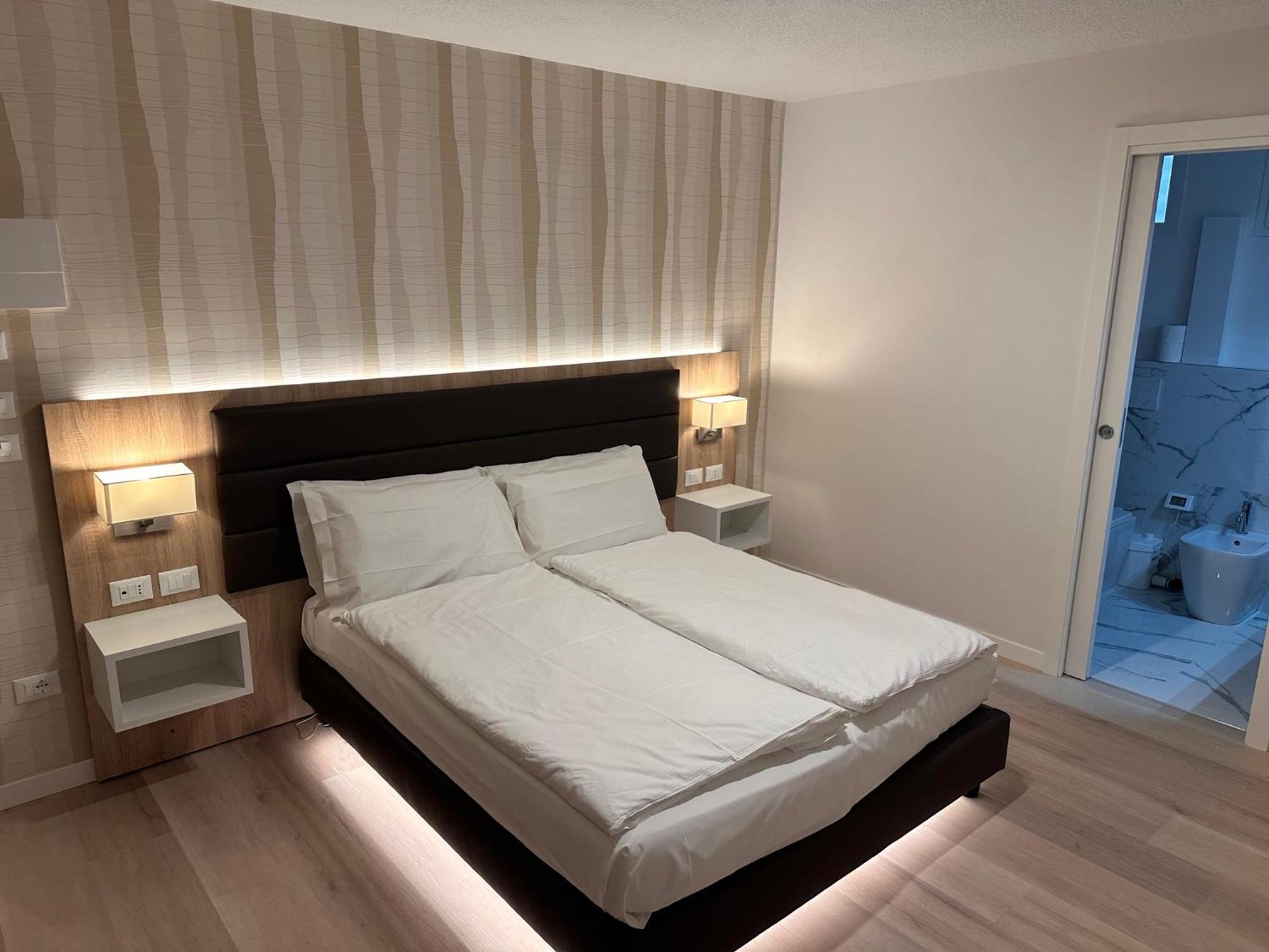 Hotel Derby S ليدو دي يسولو المظهر الخارجي الصورة