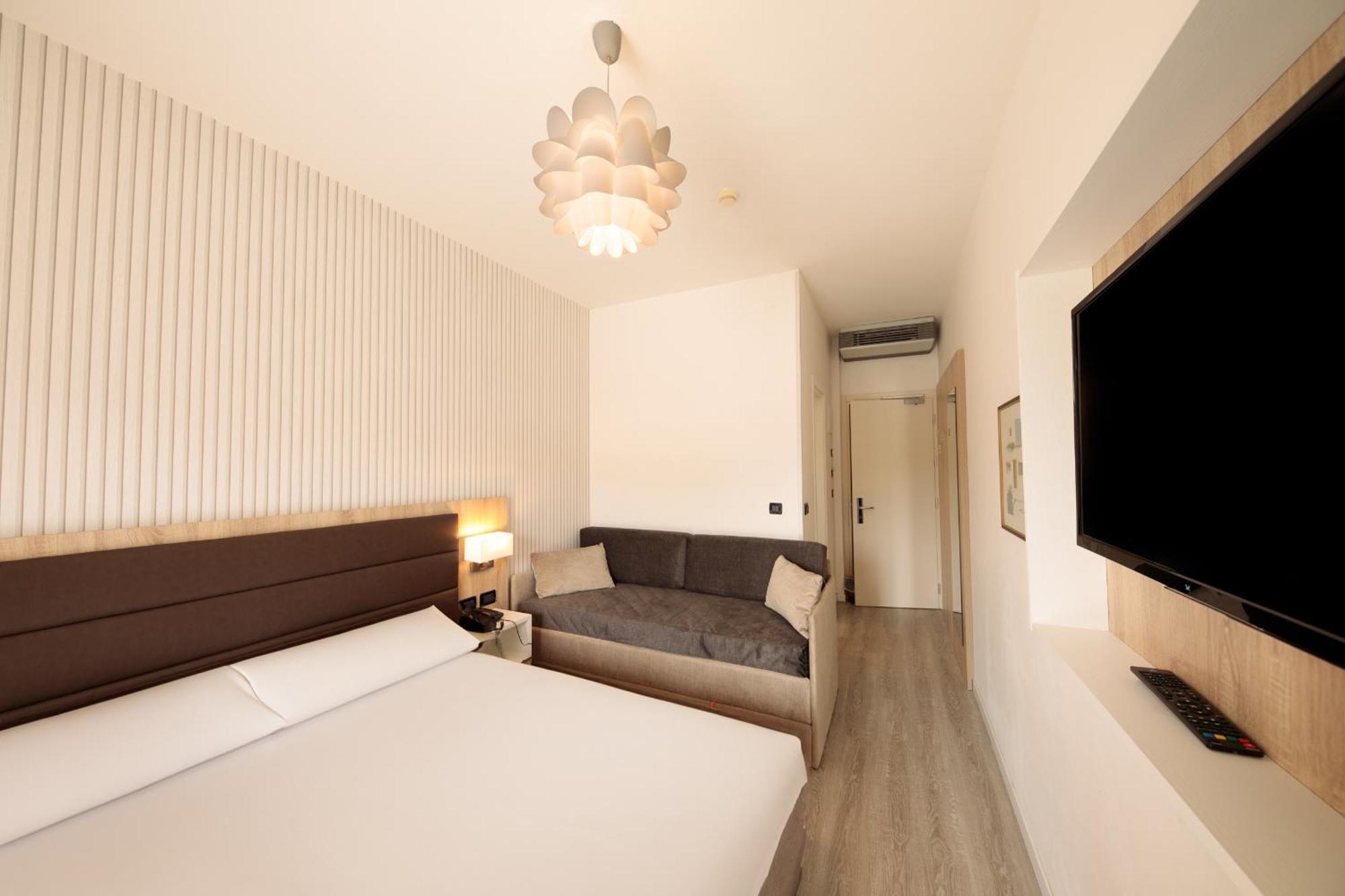 Hotel Derby S ليدو دي يسولو المظهر الخارجي الصورة