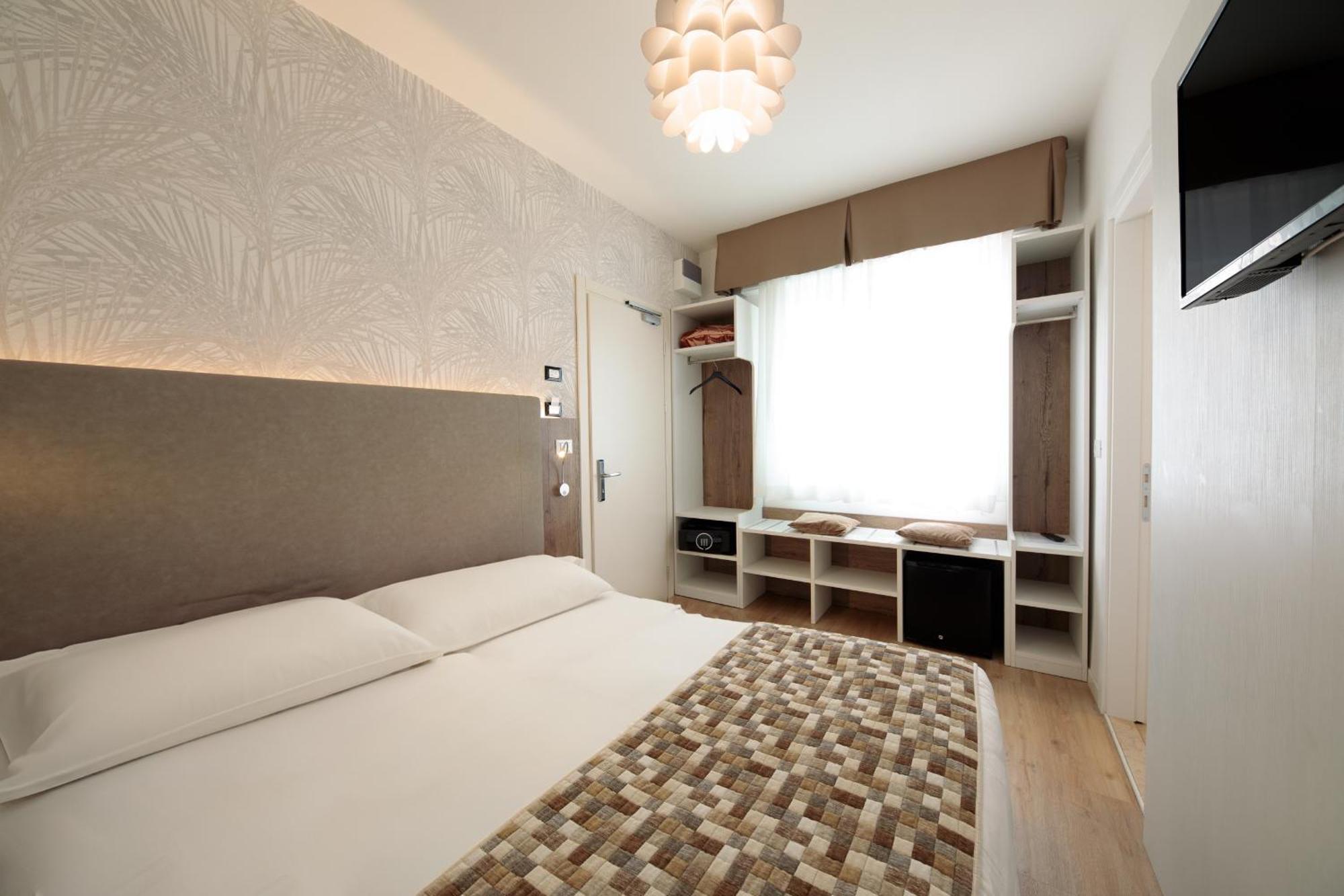 Hotel Derby S ليدو دي يسولو المظهر الخارجي الصورة