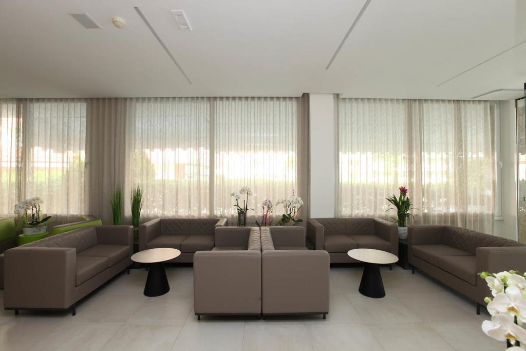 Hotel Derby S ليدو دي يسولو المظهر الخارجي الصورة