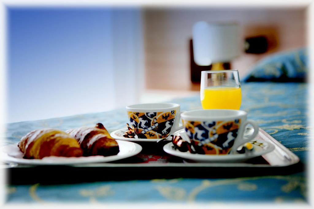Hotel Derby S ليدو دي يسولو المظهر الخارجي الصورة